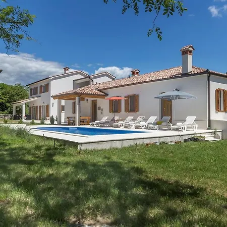 Ana Labin (Istria)